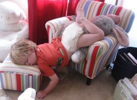 требования к спальному месту в 0-2 года отсутствуют напрочь