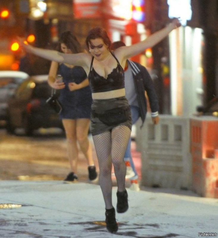 Молодежь Ньюкасла нашла очередной повод накидаться, решив отпраздновать начало февраля...