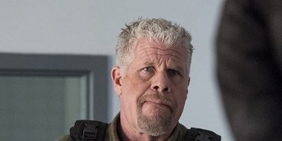 Рон Перлман