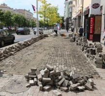 Млять, да он гений. 
Каждый день вижу столько камней привлекательной формы.