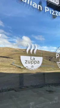 Полчаса думал, что же ему показалось.