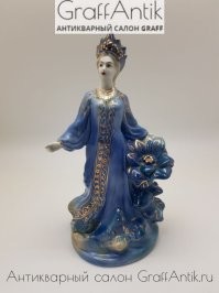 Такие у бабки на антресолях нашла. Продала )