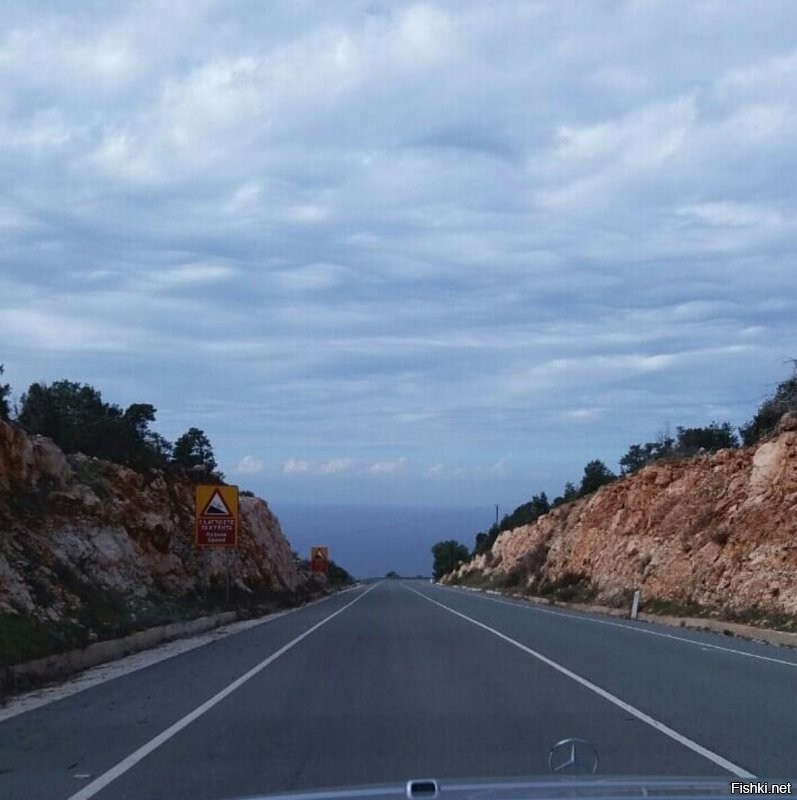 Дорога в море, 19-год, Кипр.