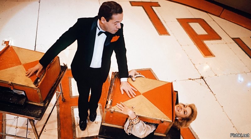 кто мешал распилить кость ДО ЭТОГО ВСЕГО?)))))