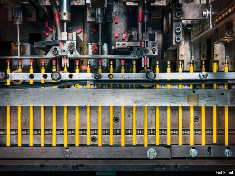 «лед тронулся тчк командовать парадом будет ПАРДОНТЕ»