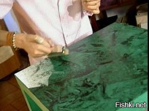 Ога, малахит.
Это полимерный камень.