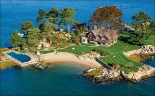 Самое необходимое в этом райском комплекте - бассейн!