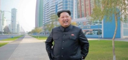 Уж скорее с него :) а вообще любой азиат подойдёт, на Си Дзен Пина тоже похож