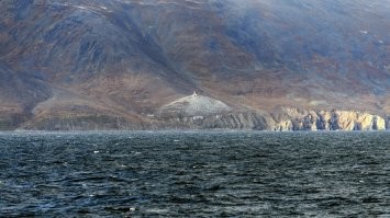 Такое ощущение , что с автором одного из фото я на одном пароходе работал ...