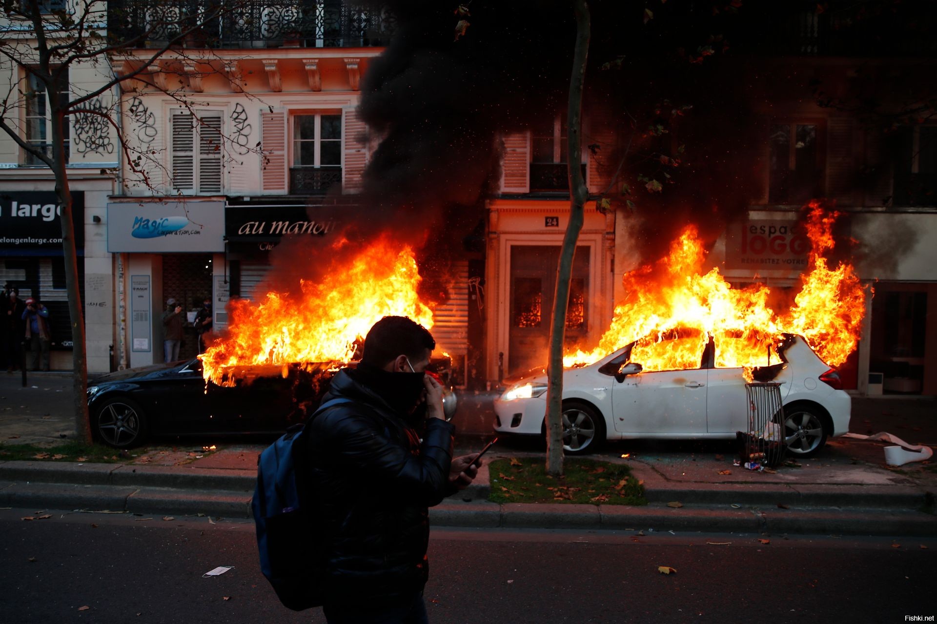 Погромы во франции