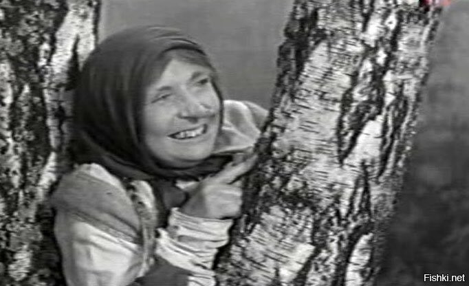 Загнутый нос - привилегия Бабы Яги.
Кикимора остроносая.