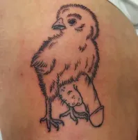 "И смешно, и стыдно" - 10 смешных татуировок на самых неожиданных местах