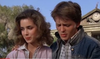 Да первая намного лучше.