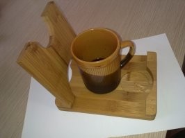 У меня подставка под горячее из бамбука лучше выглядит, чем этот дуб.