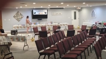 Грустно, с одной стороны. А с другой - повод задуматься над своим поведением (если это не коллектив гадюк).