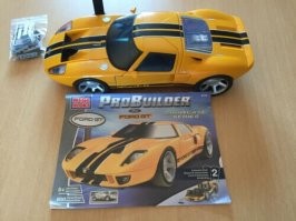 У меня есть такой... правда в миниатюре:)