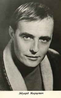 Мог бы быть дублёром))