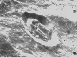 Энтерпрайз там что-ли прикопан?