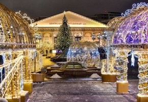 Чё вы нам это гав.но показываете, вон как Москву украшают!