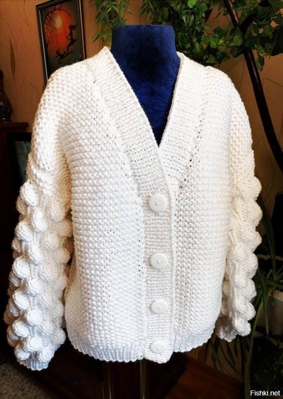 Работы моей подруги. Знаю точно,что вяжет только спицами.