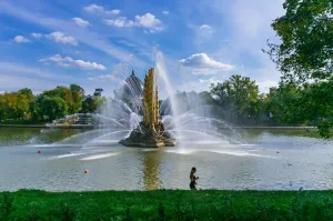 фонтанирующая кукурузина повыше и фотоинтереснее...