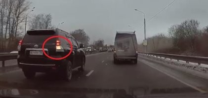 А пропустил бы "крузака", глядишь и целый бы остался!