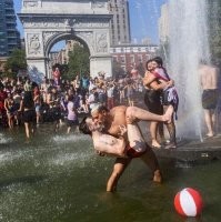 Фу бл.яаа.Чей заказ выполняешь,авторша?Типа мозг все хавает?Бл.яд.ские технологии используешь?