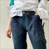 Места для зажигалки, ключа, фонарика, ручки, жвачки.....