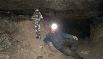 Клин клином... 
В пещеры слазьте. 
Не в одиночку, конечно.