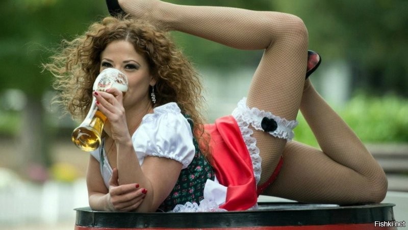 Девушки с пивом - традиционный баварский календарь