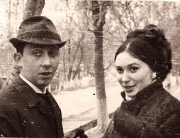 Я в Душанбе родился.
Навряд ли себя здесь увижу.
Только свои фотки из СССР.