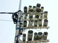 Так это ж китайские. Просто из них работает только одна. Остальные поломались.