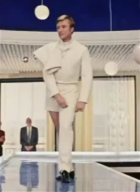 Брюки превращаются…