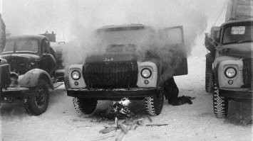 "А чтобы двигатель отогреть нужно костер под ним развести?" - таки да!