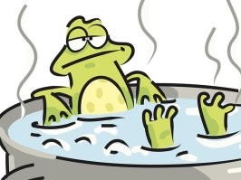 Про двух лягушек
Тут есть иная интерпретация - дурная голова ногам покоя не дает.
Дело в том, что молоко с лягушками скисает (не верьте древним байкам - скисает). Скисшее молоко быстро доходит до творога (относительно твердая субстанция, плавающая как льдина в воде). Так что были бы у лягушек мозги и знание о кисломолочных технологиях могли бы не напрягать лапы, чуток подождать и выпрыгнуть...