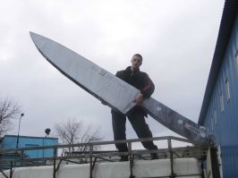 типа такого, складной для скрытого ношения?