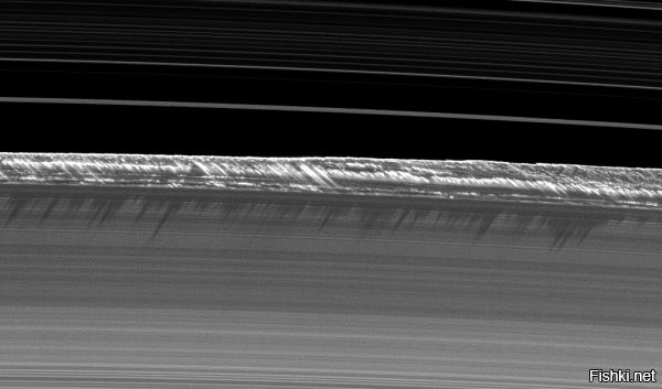 Сатурн, край кольца.