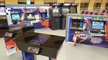 Пакман, "Стрит файтер 2" и прочая подобная древность. Вы серьёзно? Или тут расчёт на то, что какие-нибудь престарелые деды, играя в эти автоматы, свою молодость вспомнят?