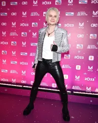 Видимо это и есть мужество в современном понимании.