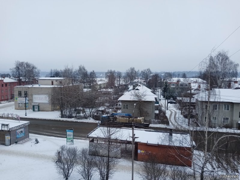 Согласен.
Но когда я в детстве впервые "соорудил" и попробовал донку - я вытащил нехилого леща!!!!
PS Живу на Волге (из окна видно).