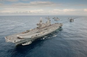 Афффтор поинтересуйся кораблестроением, самолётостроением да и машиностроением в общем в Италии... Откроешь для себя новый мир...