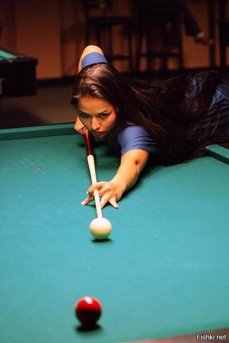 Я чё дура, свинец в кислоте по поверхности планеты таскать. А вот, в русский я бы, тебя порвала. У меня и платье специальное в обтяг есть.