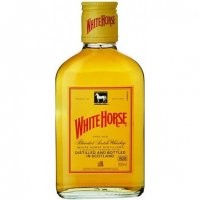 Почему алкашка? Сказано: лекарство. Прописали принимать регулярно по 0,7 в день. Целебно принимать вместе с ароматными палочками из сушенных, резанных табачных листьев.