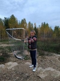 впервые была на рыбалке - поймала форельку на кило двести - новичкам везет!