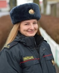 По приезде в Минск сразу ощущаешь, что оказался в другой стране. Несмотря на то, что на русском говорят все, к своему языку у беларусов довольно трепетное отношение и надписи на родном языке повсюду.
