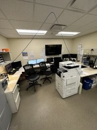 Ну не знаю, я кабель за мониторами прокинул. Ну или принтер переставил.