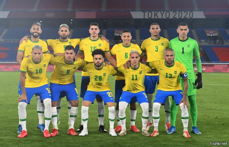 А сборная Бразилии, исходя из этой логики, всей командой топит за Украину