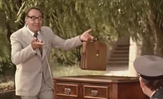 А комод то я бесплатно вожу.