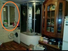 Занавески снаружи повесили соседи, чтобы не видеть,что внутри?