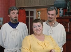 Не мне, Джулиану Хаксли. Между прочим, известному биологу (он как бы больше нас с Вами обоими в животных разбирался, да и больше Адамсон, если на то пошло)